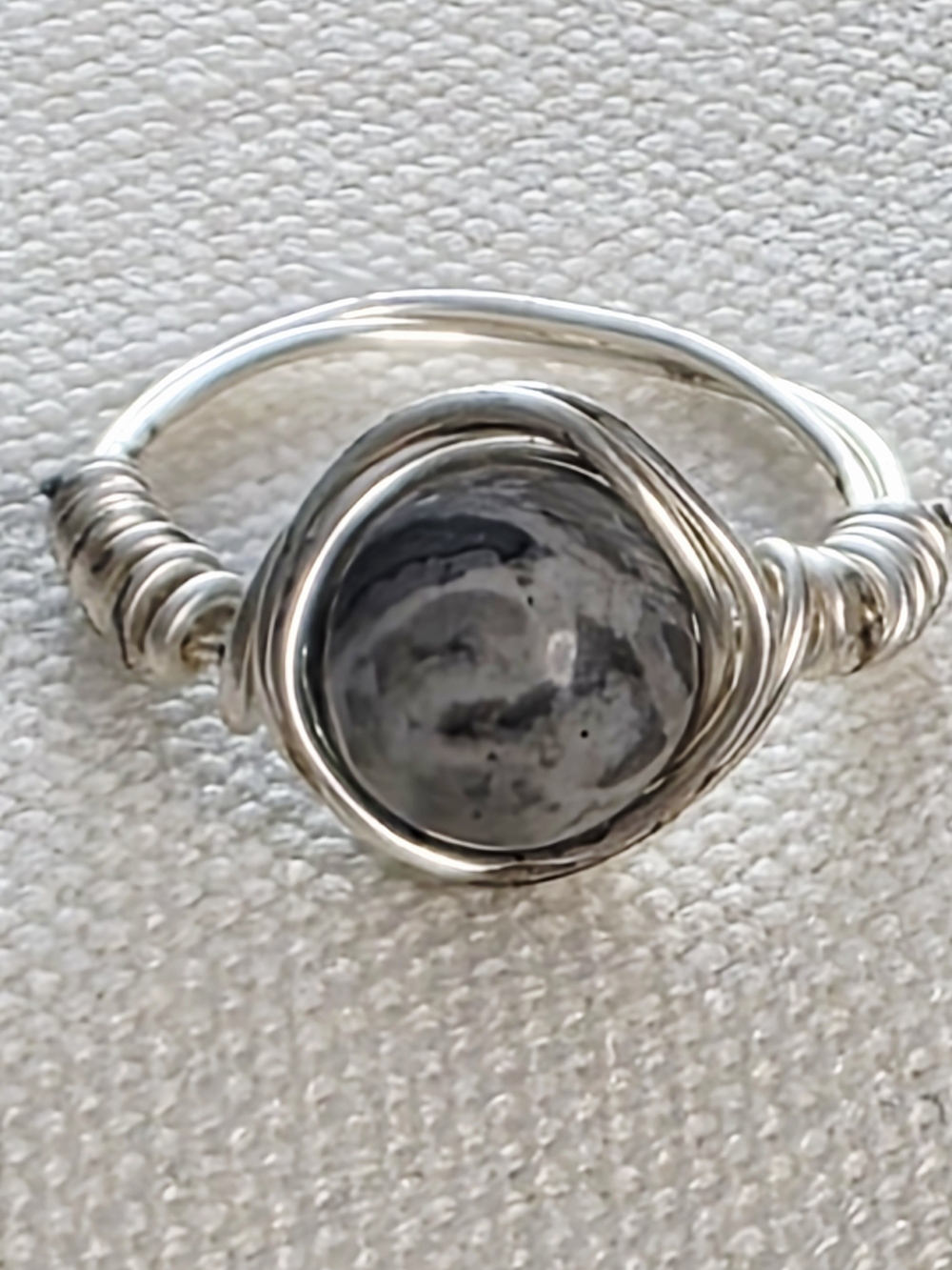 Silver Wire-Wrap Ring with Gray Marble Stone 5.5